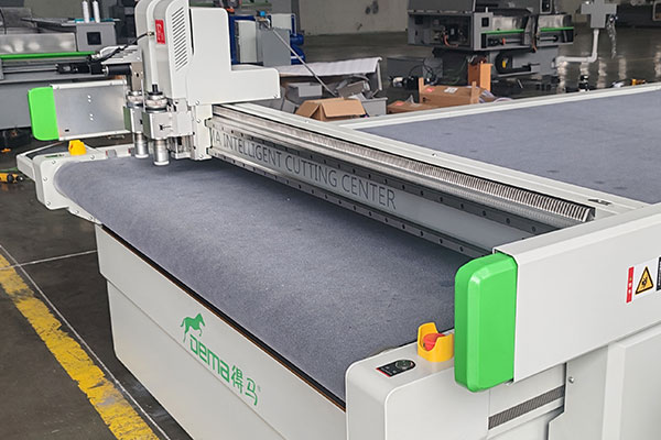 得馬高速裁切機F11-1625